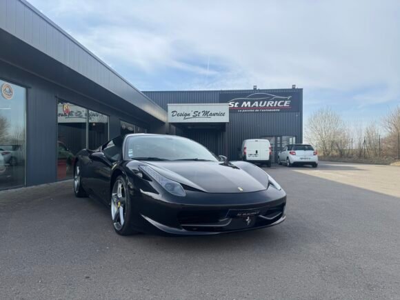 FERRARI 458 ITALIA