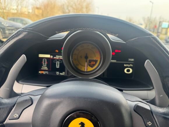 FERRARI 458 ITALIA – Image 12